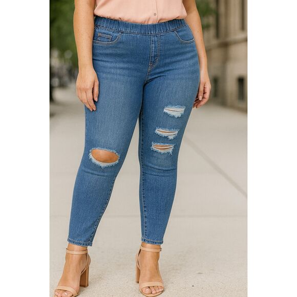 Signature by Levi Totally Shaping Pull-On Skinny Jeans - 28L/W39XL32 Plus - Picture 6 of 6